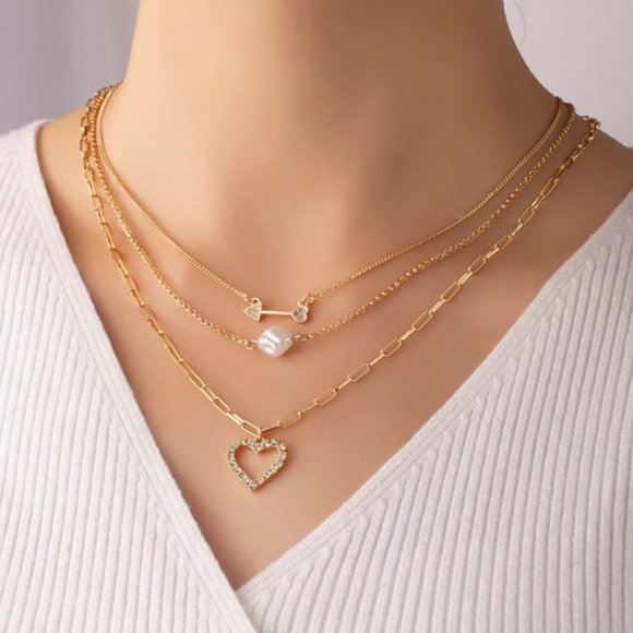 NEW 3 Layered Arrow, Faux Pearl, Rhinestone Heart Pendant Dainty Necklace Gold - Picture 4 of 8